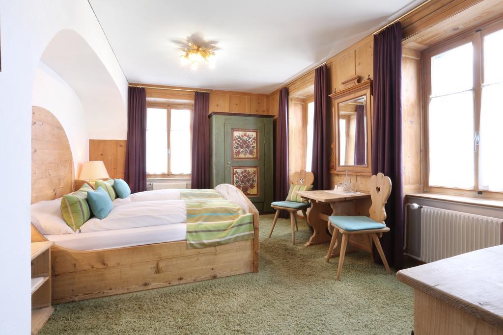 Posta Veglia Hotel Laax Ruang foto